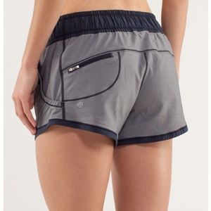 Lululemon Work It Out Short - Size 6 - Inkwell color